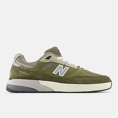 NB Numeric Andrew Reynolds 933 Shoes