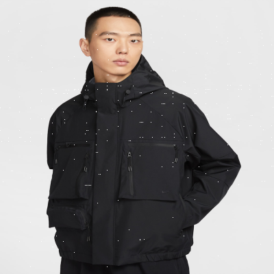 Recycled MaterialsNike Sportswear TechMen's Super-Lightweight Jacket