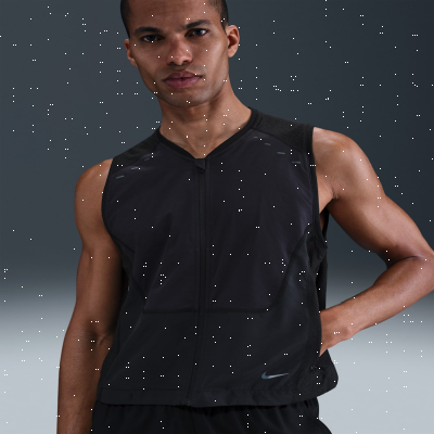 Recycled MaterialsNike RunMen's Dri-FIT ADV Running Utility Gilet