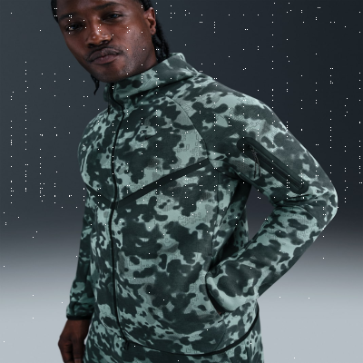 Recycled MaterialsNike TechMen's Full-Zip Fleece Camo Windrunner Jacket