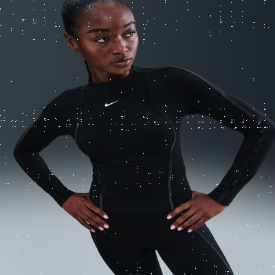Recycled MaterialsNike One FittedWomen's Dri-FIT Long-Sleeve Top