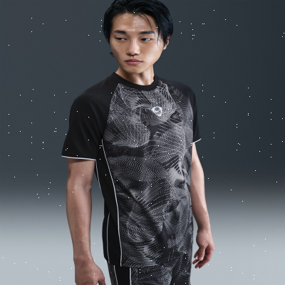 Recycled MaterialsNike Academy+Men's Dri-FIT Short-Sleeve Football Top