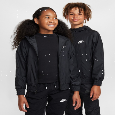 Recycled MaterialsNike Sportswear WindrunnerOlder Kids' Hooded Repel Jacket