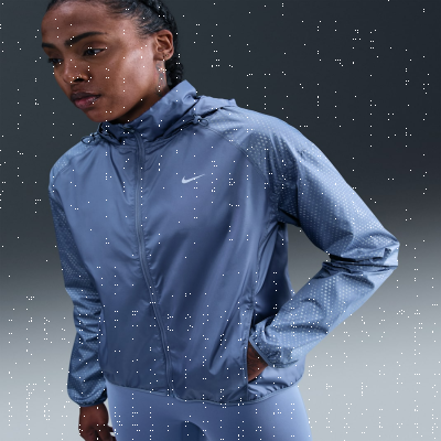 Recycled MaterialsNike Tempo FlashWomen's Repel Running Jacket