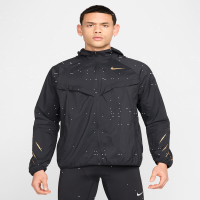 Recycled MaterialsNike x JakobMen's Water-Repellent Running Jacket