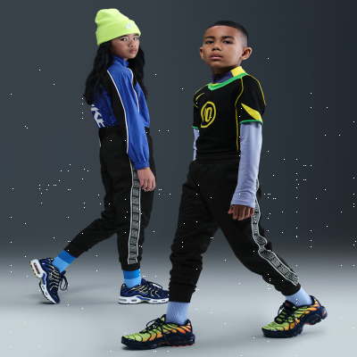 Recycled MaterialsNike Sportswear ClubOlder Kids' Dri-FIT Joggers