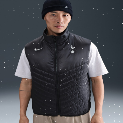 Recycled MaterialsTottenham Hotspur WindrunnerMen's Nike Therma-FIT Football Midweight Puffer Gilet