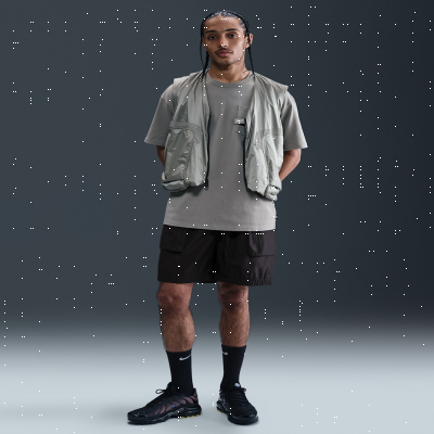 Recycled MaterialsNike TechMen's Super-Lightweight Shorts