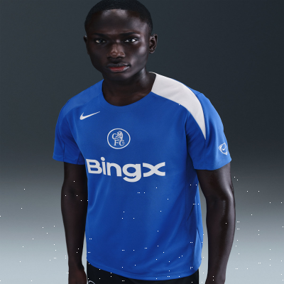 Recycled MaterialsChelsea F.C. Strike ThirdMen's Nike Dri-FIT Total 90 Football Short-Sleeve Top