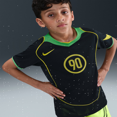 Recycled MaterialsNike Total 90Older Kids' Dri-FIT Football Shirt