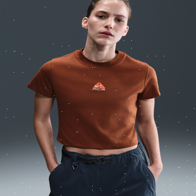 Recycled MaterialsNike ACGWomen's Dri-FIT Short-Sleeve T-Shirt