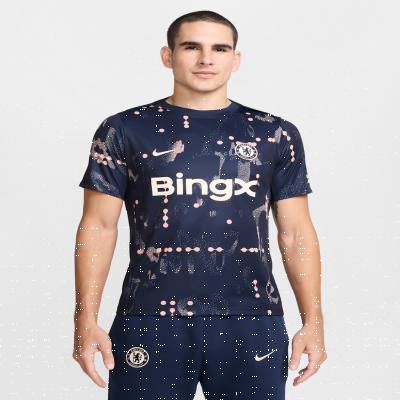 Recycled MaterialsChelsea F.C. Academy Pro SEMen's Nike Dri-FIT Football Pre-Match Short-Sleeve Top