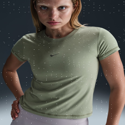 Nike Sportswear Chill KnitWomen's Slim Cropped T-Shirt