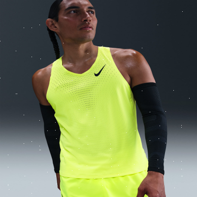 Recycled MaterialsNike AeroSwiftMen's Dri-FIT ADV Running Vest