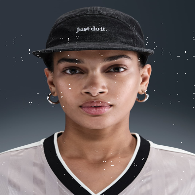 Recycled MaterialsNike FlyUnstructured Denim Cap