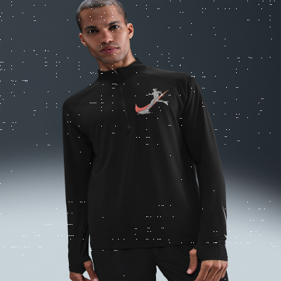 Recycled MaterialsNike StrideMen's Dri-FIT UV 1/2-Zip Running Top