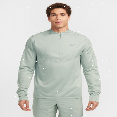 Recycled MaterialsNike SphereMen's Therma-FIT Water-Repellent 1/2-Zip Running Top