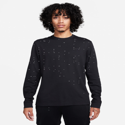 Recycled MaterialsNike PrimaryMen's Dri-FIT Long-Sleeve Versatile Top