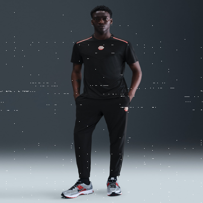 Recycled MaterialsNike Sportswear City SideMen's Running Trousers