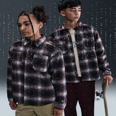 Recycled MaterialsNike SBOlder Kids' Long-Sleeve Button Down Shirt