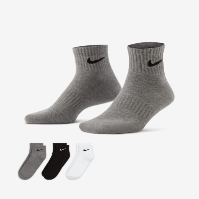 Nike Everyday CushionedTraining Ankle Socks (3 Pairs)