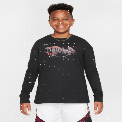 Chicago Bulls EssentialOlder Kids' (Boys') Nike NBA Max90 Long-Sleeve T-Shirt