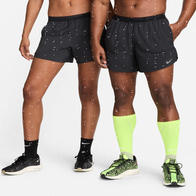 Recycled MaterialsNike StrideMen's Dri-FIT 13cm (approx.) Brief-Lined Running Shorts