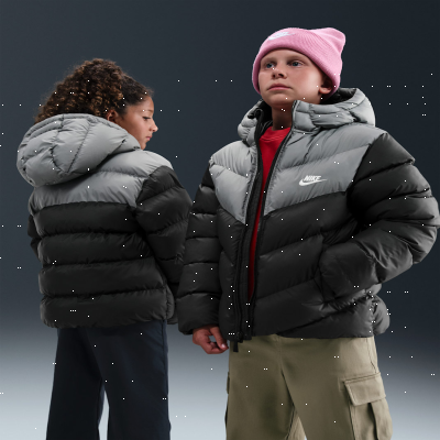 Recycled MaterialsNike Sportswear All Day PlayOlder Kids' Therma-FIT Loose-Fit Puffer Jacket