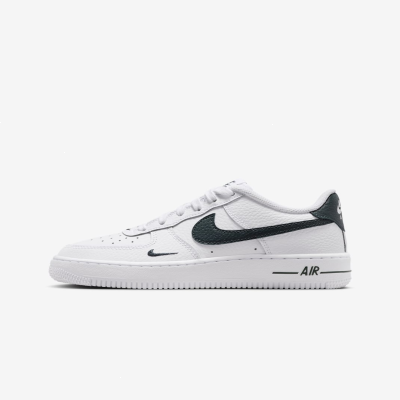 Nike Air Force 1Older Kids' Shoes