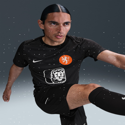 Recycled MaterialsNetherlands Academy ProMen's Nike Dri-FIT Football Pre-Match Short-Sleeve Top