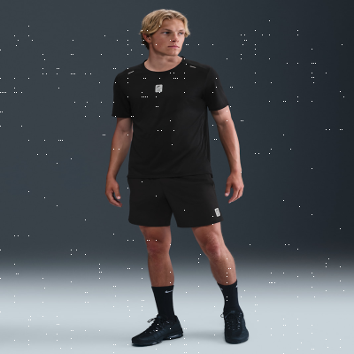 Recycled MaterialsNike Air MaxMen's Woven Shorts