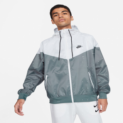 Recycled MaterialsNike Sportswear WindrunnerMen's Hooded Jacket