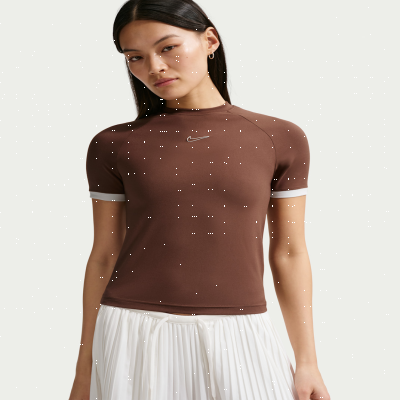 Recycled MaterialsNike SportswearWomen's Slim Short-Sleeve Top