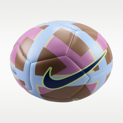 Nike Maestro